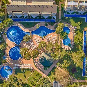 Апарт-отель Zafiro Mallorca &, Кан Пикафорт